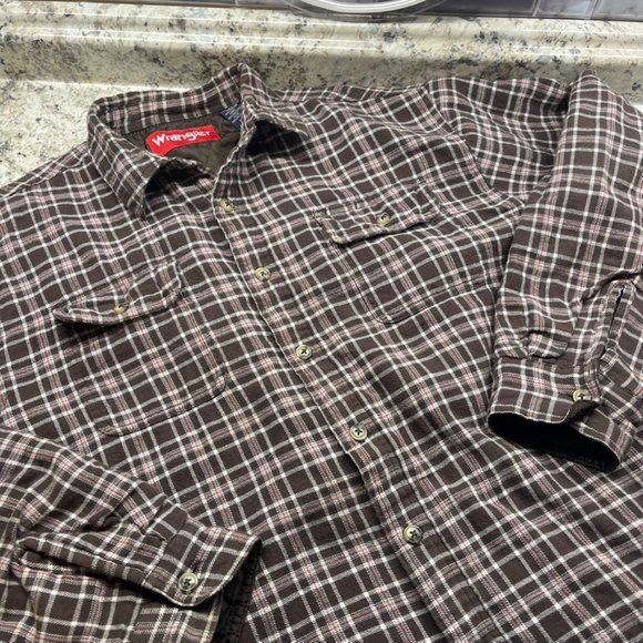 Wrangler Mens ButtonUp Insulated Flannel Shirt Quilt Lined Jacket Black Plaid XL - Picture 2 of 6